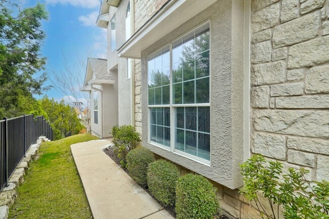 101 Aria Rdg in Austin, TX - Building Photo - Building Photo