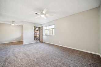 5733 W Smoke Ranch Rd, Unit F11321 in Las Vegas, NV - Building Photo - Building Photo