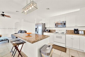 12046 SW 133rd Ter in Miami, FL - Building Photo - Building Photo