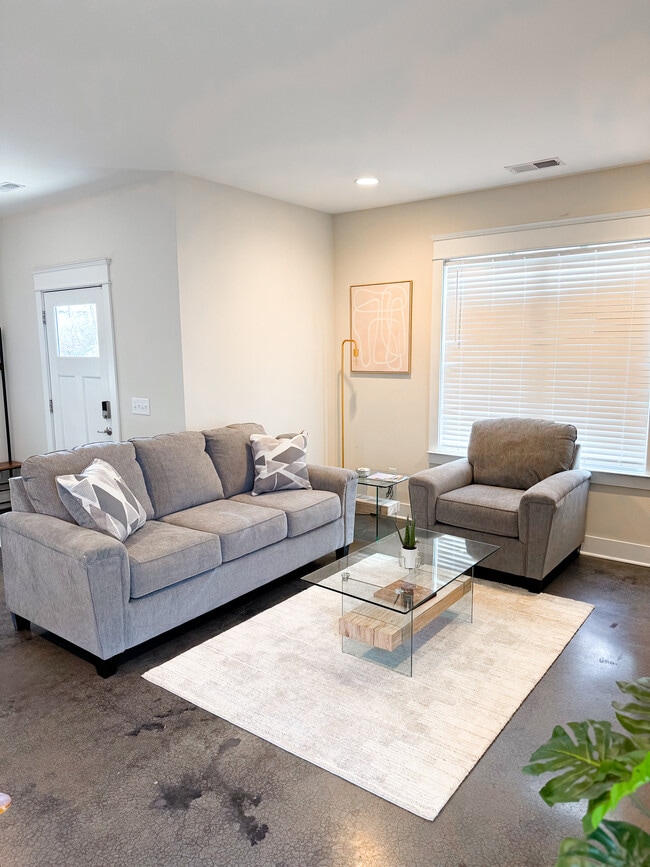 219C Prince Ave in Nashville, TN - Building Photo - Building Photo