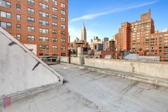 209 E 25th St, Unit 5A in New York, NY - Building Photo - Building Photo