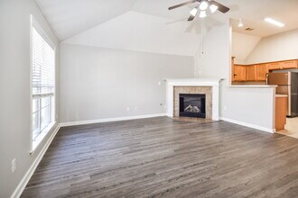 10173 Evening Hill Dr in Memphis, TN - Building Photo - Building Photo