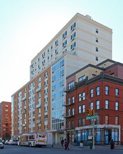 Livmor Condominium in New York, NY - Foto de edificio - Building Photo