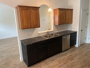 4974 W Dover St in Fayetteville, AR - Building Photo - Building Photo