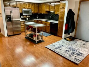 2100 Valkyrie Dr NW, Unit 211 in Rochester, MN - Building Photo - Building Photo