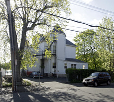 46 Clinton Pl in Mount Vernon, NY - Building Photo