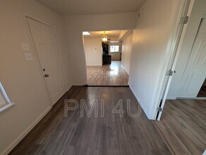 6200 Prairie Rd NE in Albuquerque, NM - Building Photo - Building Photo