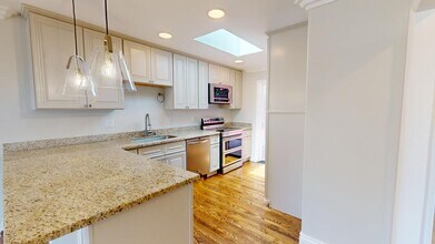 330 Los Palmos Dr in San Francisco, CA - Building Photo - Building Photo