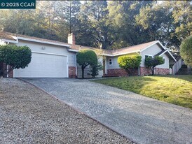44 Muth Dr in Orinda, CA - Building Photo