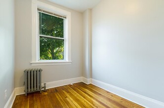 43 W 26th St in Bayonne, NJ - Building Photo - Building Photo