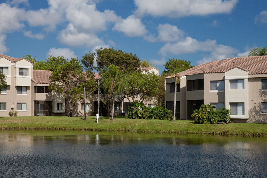 The Waves Apartments Plantation, FL Apartments