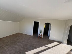 246 Schwartz Rd in Lancaster, NY - Building Photo - Building Photo