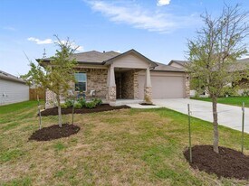 117 Stellamar Dr in Hutto, TX - Building Photo
