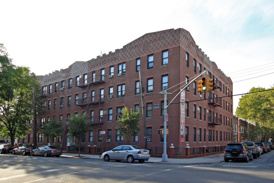 710 Avenue S in Brooklyn, NY - Foto de edificio