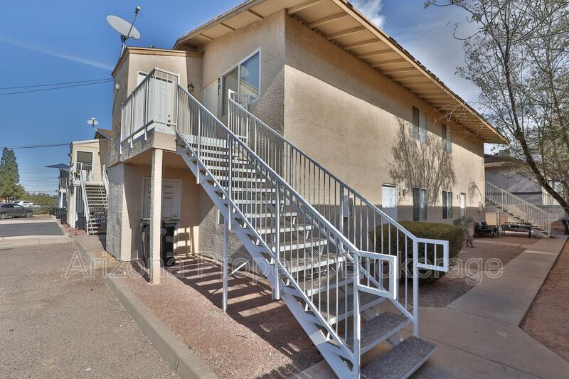 39 N San Jose in Mesa, AZ - Building Photo