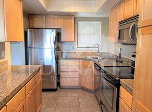 6651 N Campbell Ave in Tucson, AZ - Building Photo - Building Photo