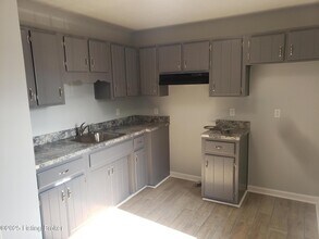 102 E Florence Ave in Louisville, KY - Building Photo - Building Photo