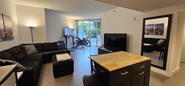 property at 2155 Washington Ct