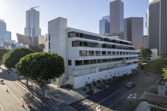 The Promenade Residences in Los Angeles, CA - Building Photo - Building Photo