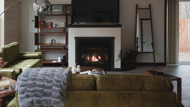 313 Skate Creek Rd N in Ashford, WA - Building Photo - Building Photo