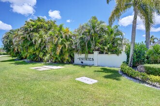 6833 Bianchini Cir in Boca Raton, FL - Building Photo - Building Photo