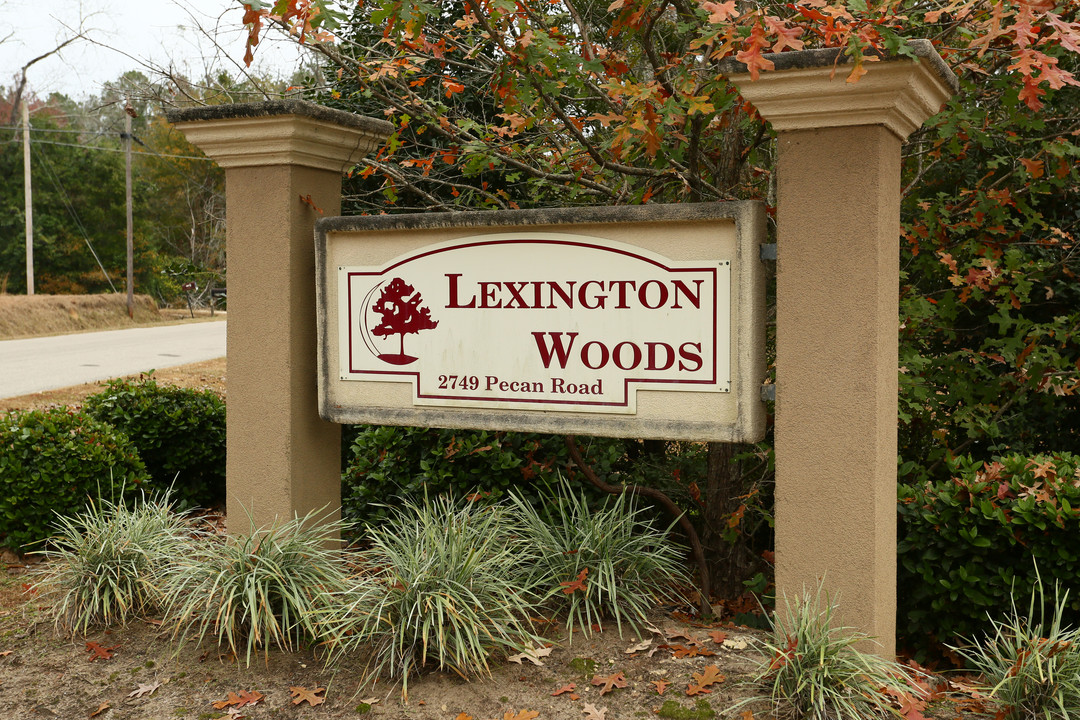 Lexington Woods Apartments in Tallahassee, FL - Foto de edificio