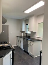 1105 Elmwood Rd in Mayfield Heights, OH - Building Photo - Building Photo