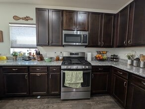 3759 St James Ct in Elgin, IL - Building Photo - Building Photo