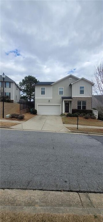 505 Evans Ln in Holly Springs, GA - Foto de edificio