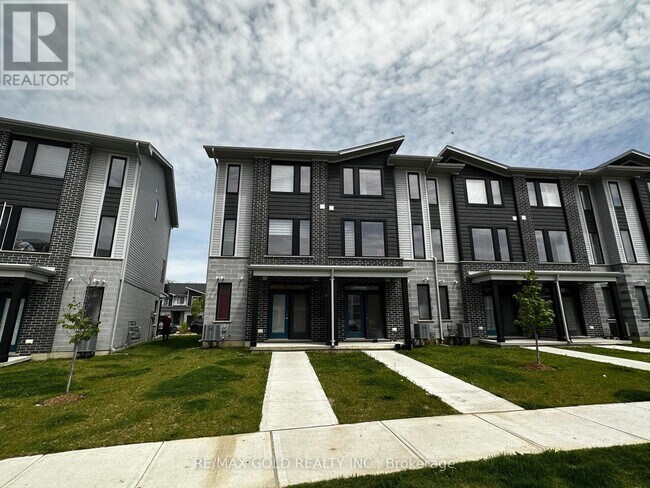 177 Edgevalley Rd in London, ON - Building Photo - Building Photo