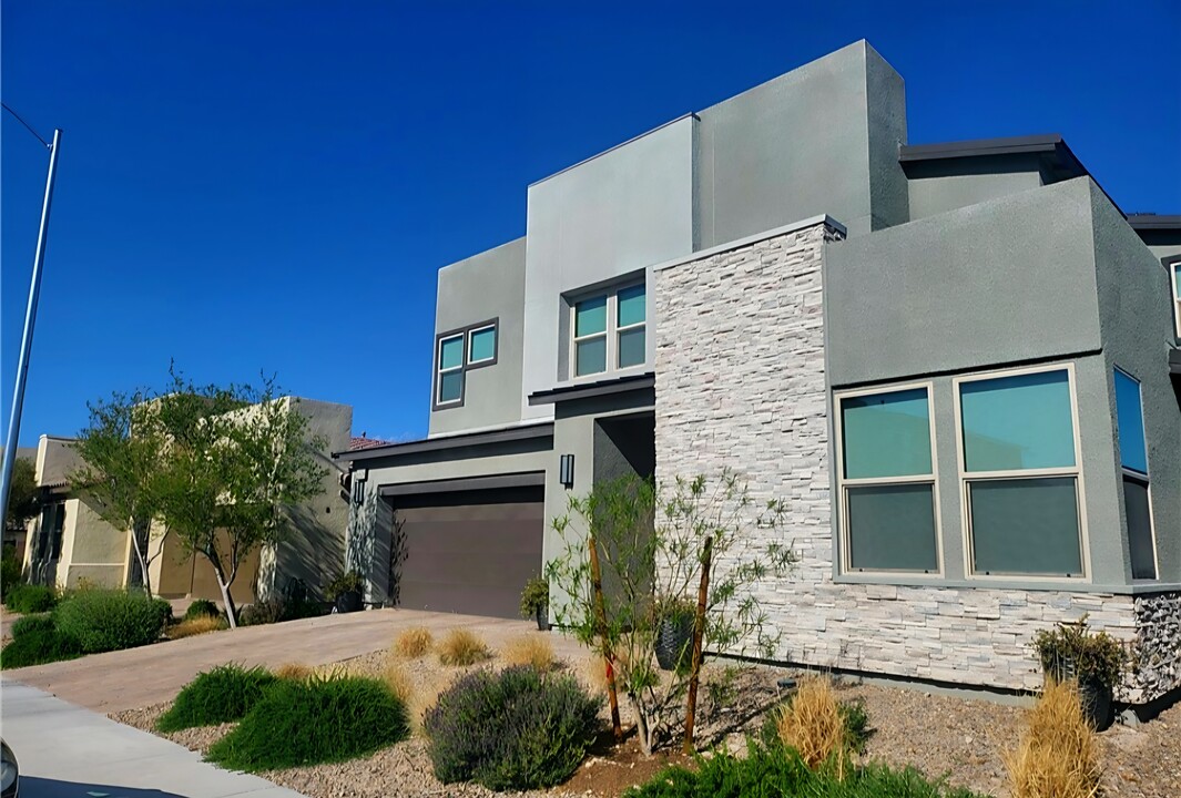 6838 Moorland St in North Las Vegas, NV - Foto de edificio