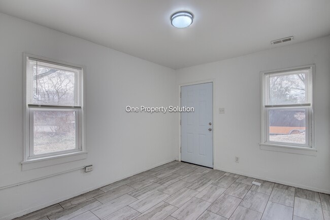 2453 Prospect St in Gary, IN - Building Photo - Building Photo