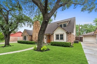 9407 Brooding Oak Cir in Houston, TX - Building Photo - Building Photo