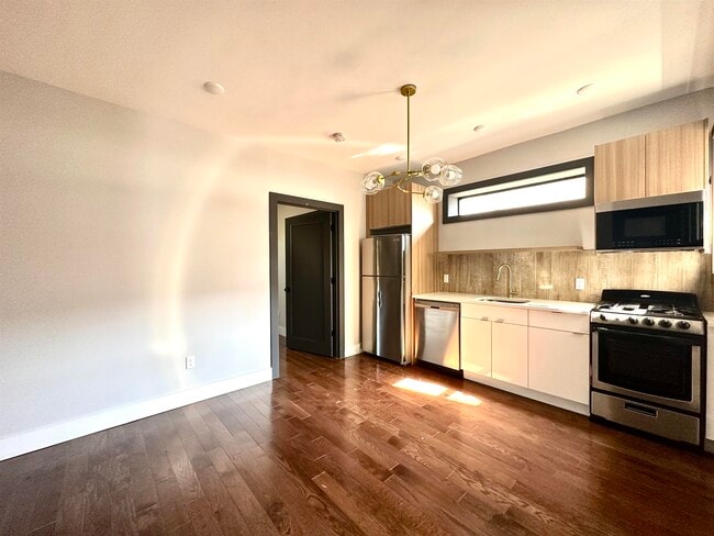 property at 62 Vroom St