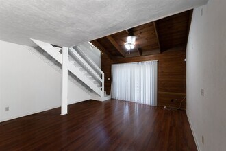 1347 Rumba Ln in Tallahassee, FL - Building Photo - Building Photo
