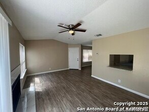 4014 Colonial Sun Dr in San Antonio, TX - Building Photo - Building Photo