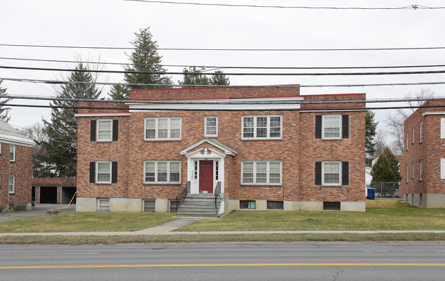 1085 Western Ave in Albany, NY - Building Photo - Building Photo