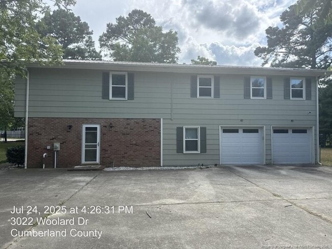 3022 Woolard Dr in Hope Mills, NC - Building Photo - Building Photo