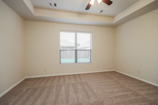 property at 21324 Kings Guild Ln
