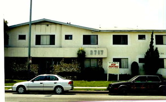 13717 Van Ness Avenue Apartments