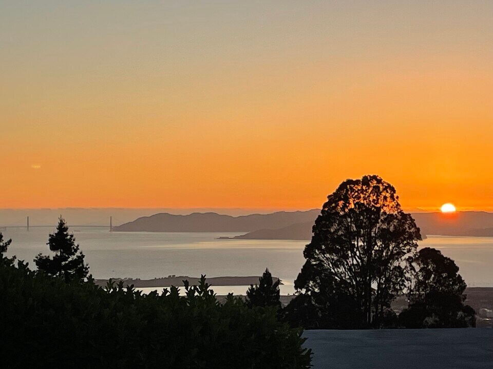 91 Fairlawn Dr, Unit 1 in Berkeley, CA - Building Photo