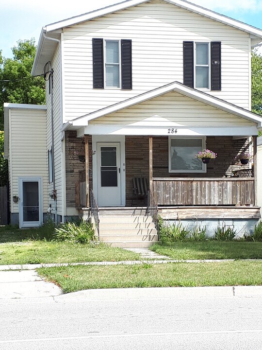 284 Confederation St in Sarnia, ON - Building Photo
