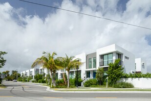 Park Central in West Palm Beach, FL - Building Photo