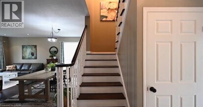 501 Topper Woods Crescent in Kitchener, ON - Building Photo - Building Photo