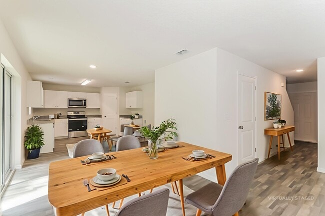 10811 N Hatari Dr in Citrus Springs, FL - Building Photo - Building Photo