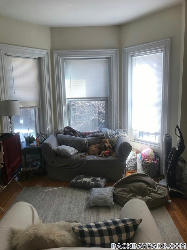 225 Newbury St