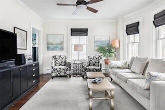 16 Carroll Ave in Newport, RI - Building Photo - Building Photo