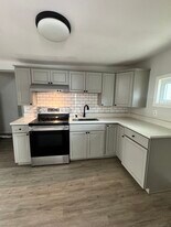 45 Wood Ave in Milford, CT - Building Photo