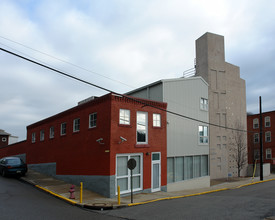 Lloyd McBride Court in Pittsburgh, PA - Building Photo - Building Photo