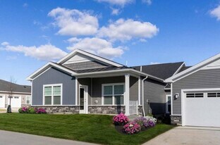 The Villas at Quarry Ridge in Amherst, OH - Building Photo